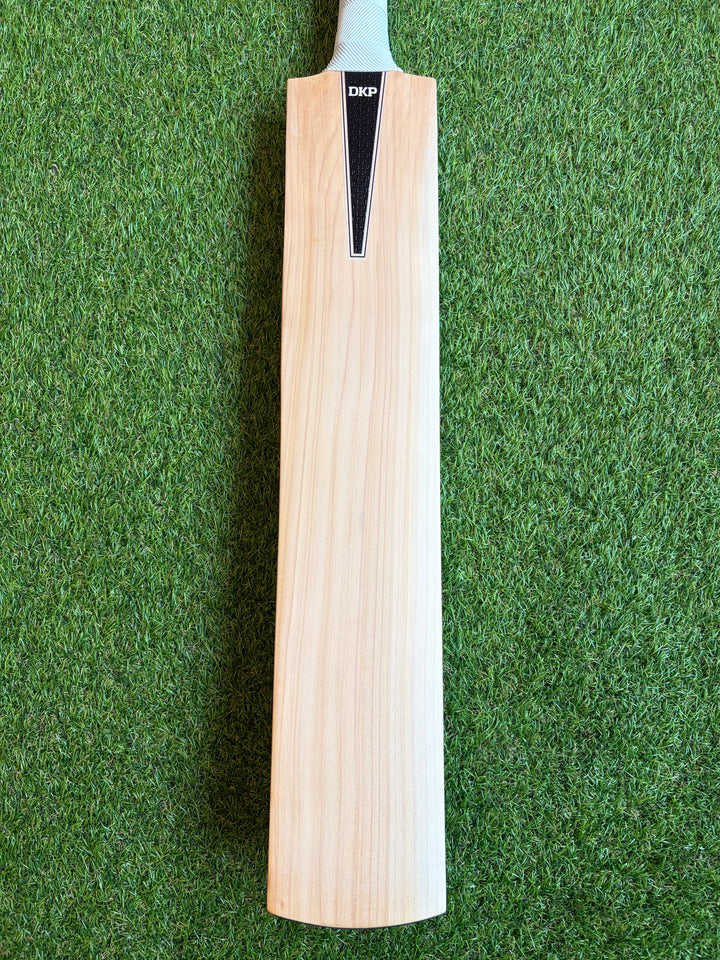 DKP Reserve Edition Butterfly Cricket Bat