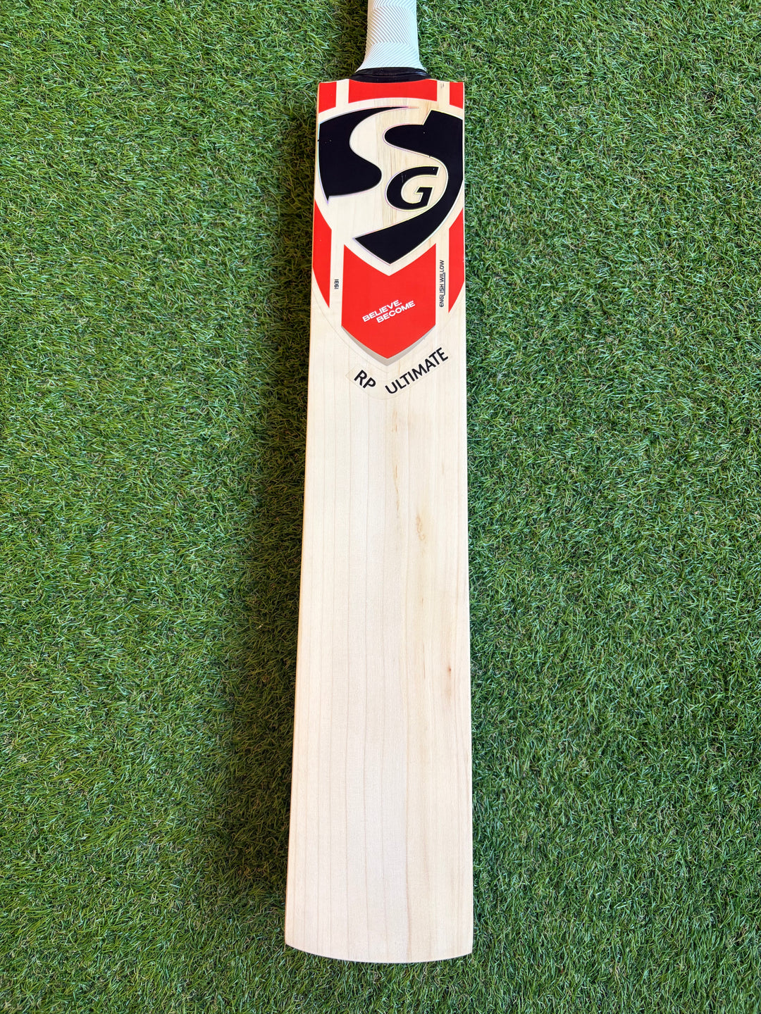 SG RP Ultimate Cricket Bat | New Model