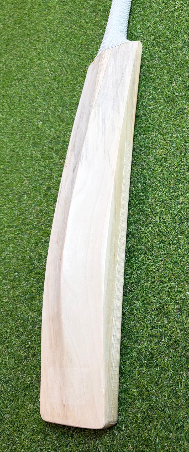 Laminate Two Piece Cricket Bat | Massive Edges | Knocked in