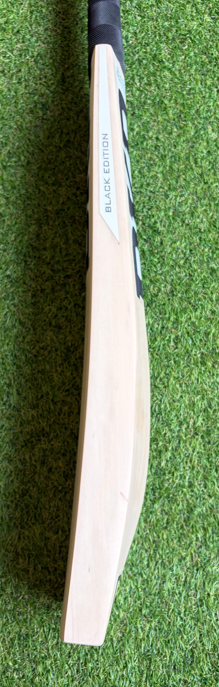 DKP Black Edition Cricket Bat | 3lb | 44mm Edges