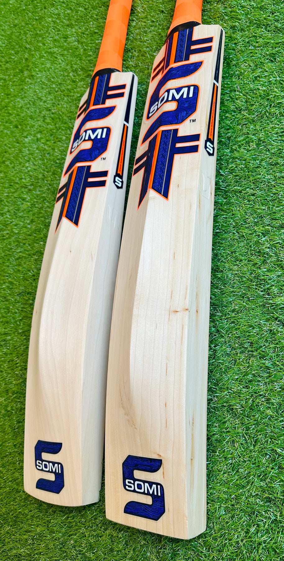 Msd Using Bat Name Somi MSD Hitter Cricket Bat – DKP Cricket