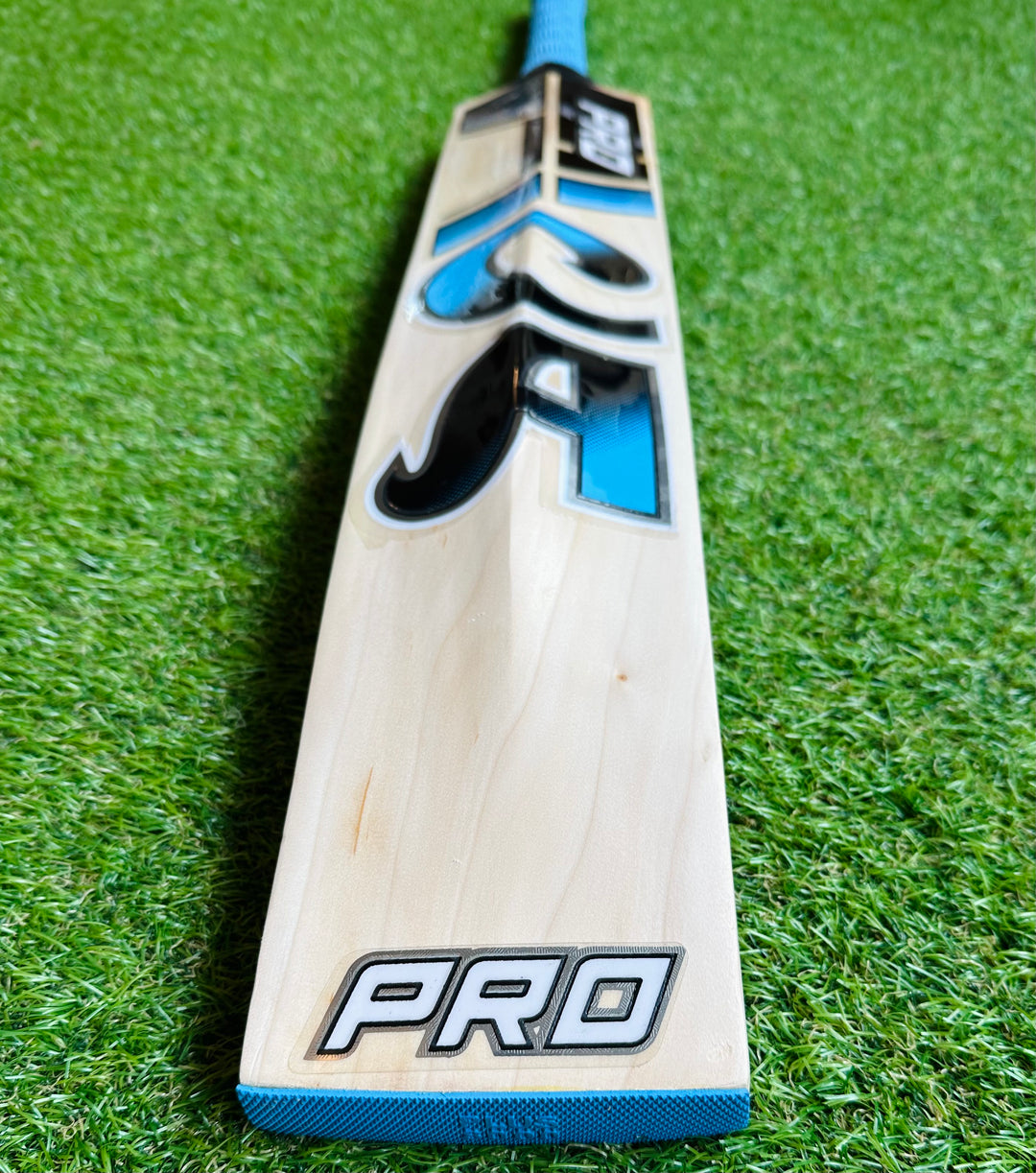 CA 7000 Pro Cricket Bat | Harrow Size