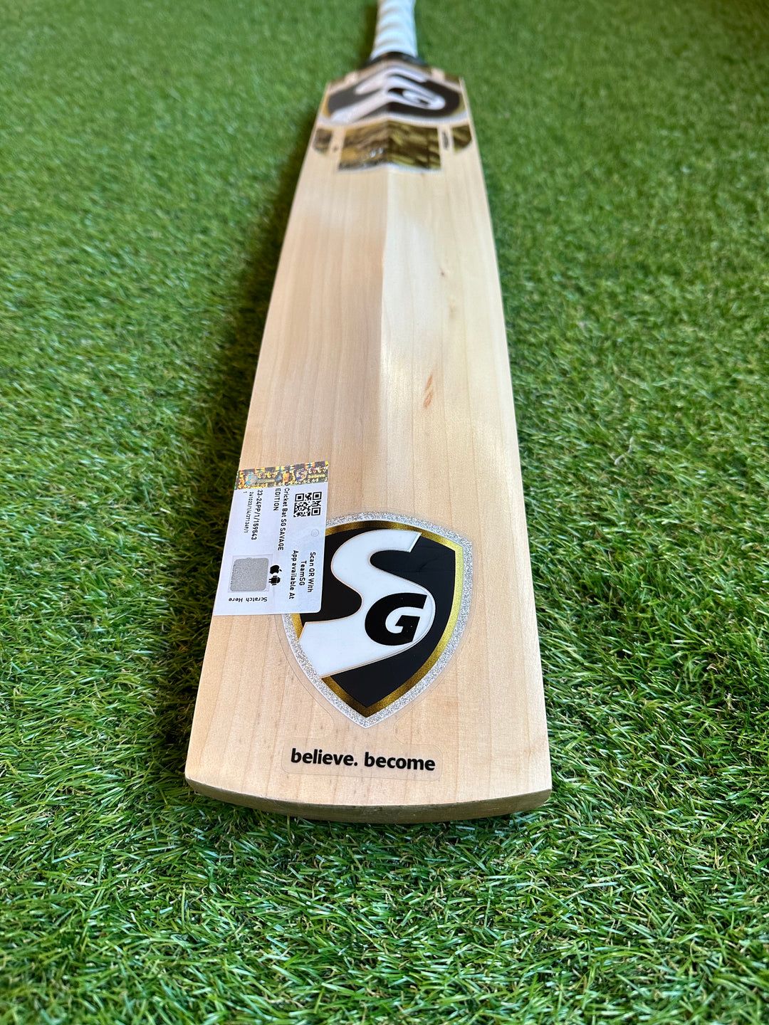 SG Savage Player Edition Cricket Bat