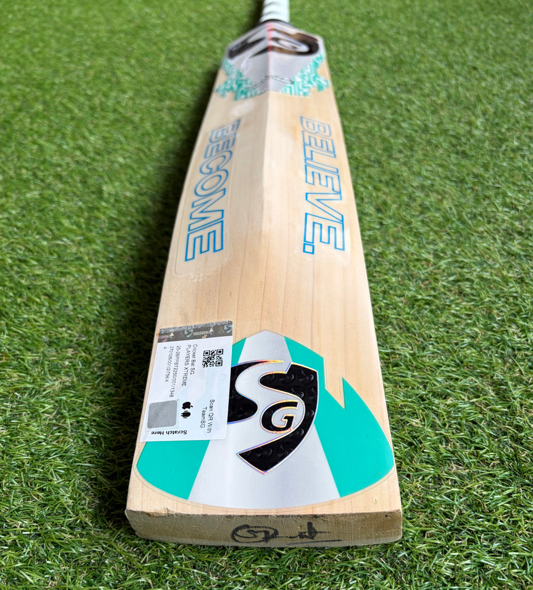 SG Players Xtreme Cricket Bat