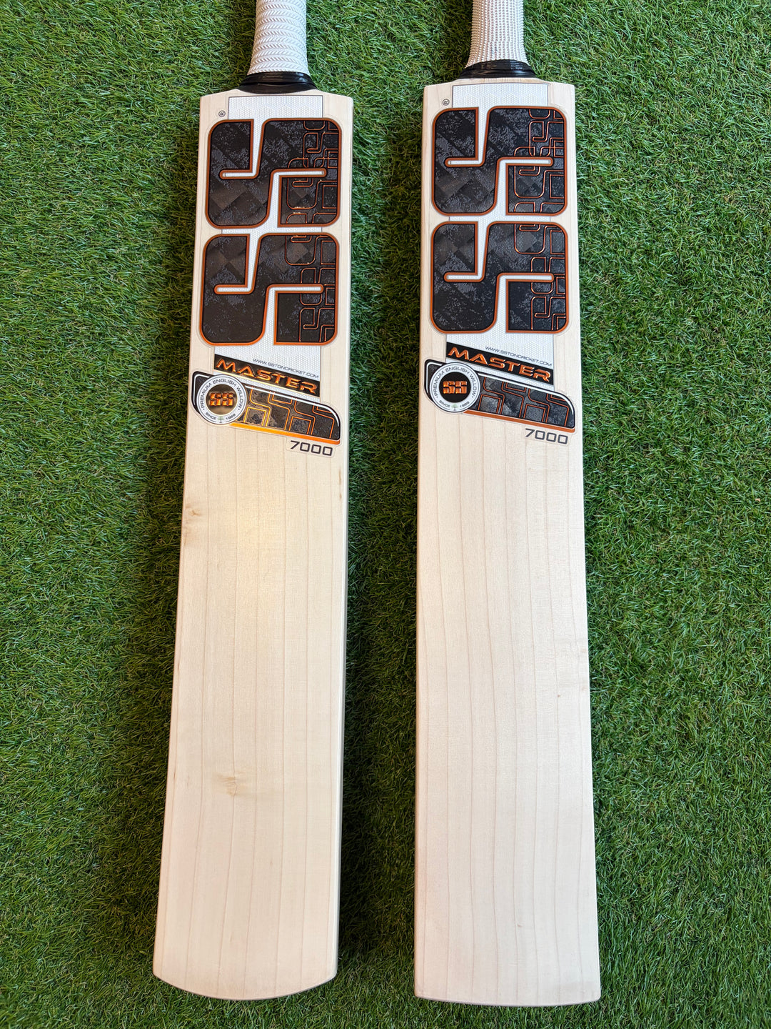 SS TON Master Pro 7000 Cricket Bat | Long Blade | 40mm Edges