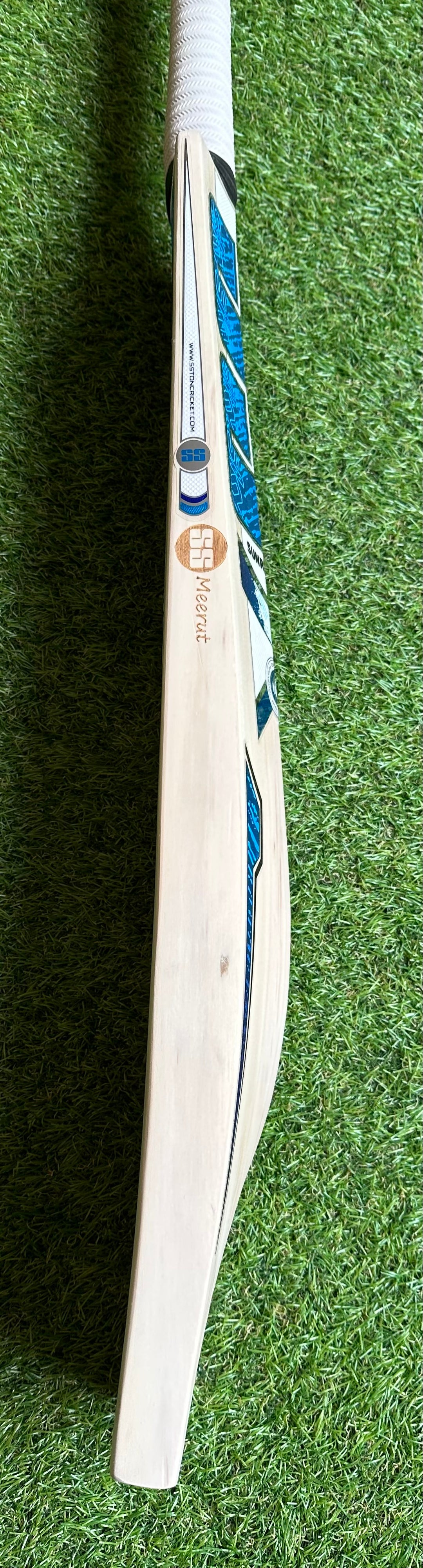 SS TON Sky Flicker Pro Cricket Bat | Harrow Size