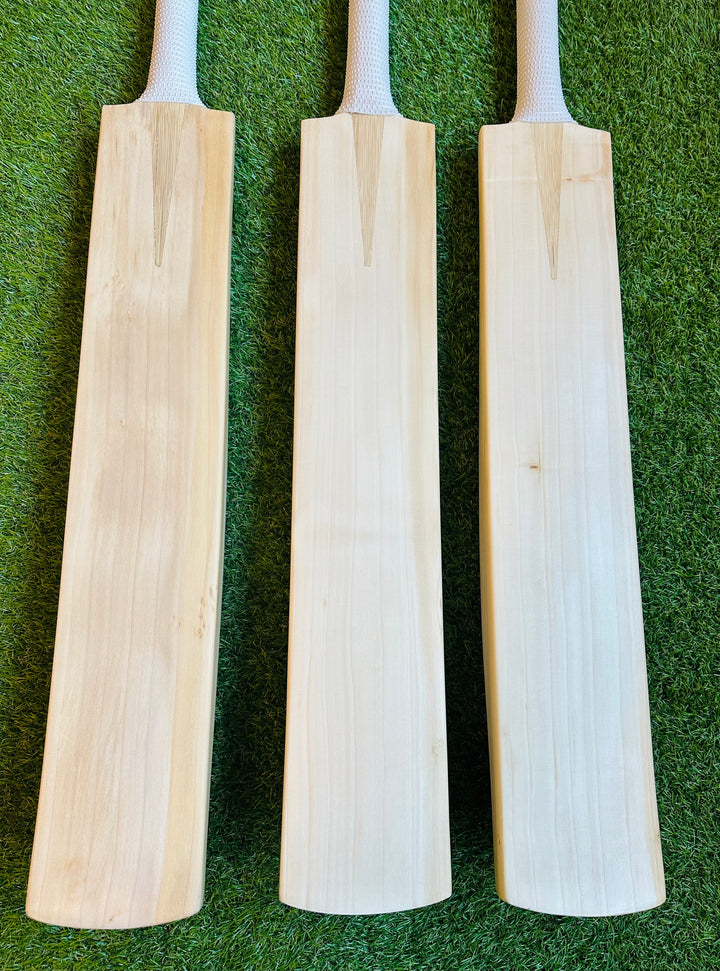 Plain Custom Grade 2 Cricket Bat | Duckbill Profile