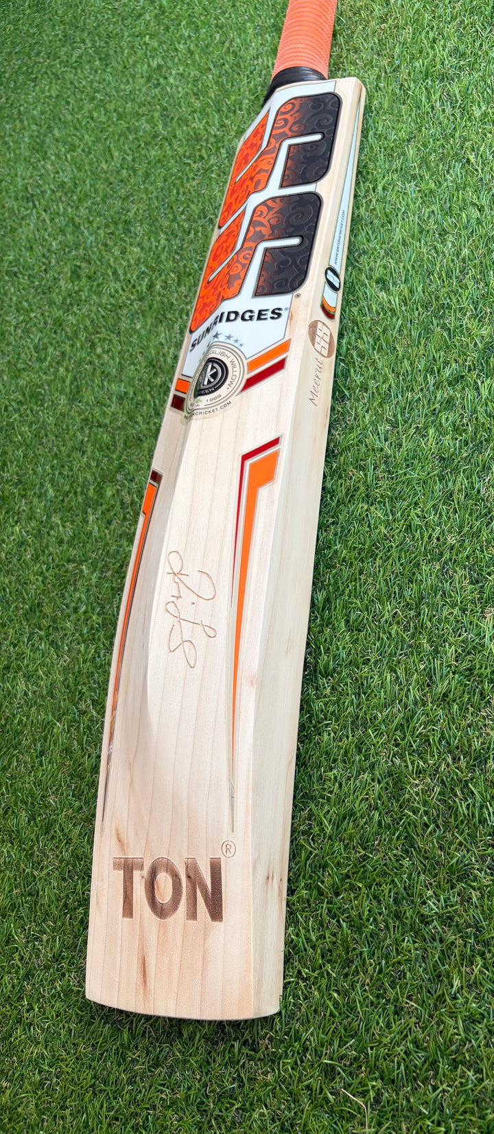 SS TON Stallion Sword Edition Cricket Bat | Size 5
