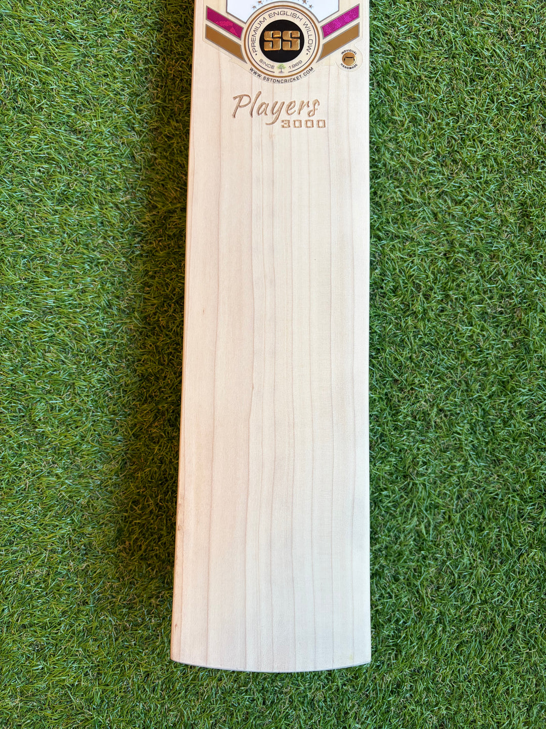 SS TON Players 3000 Pink Edition Cricket Bat