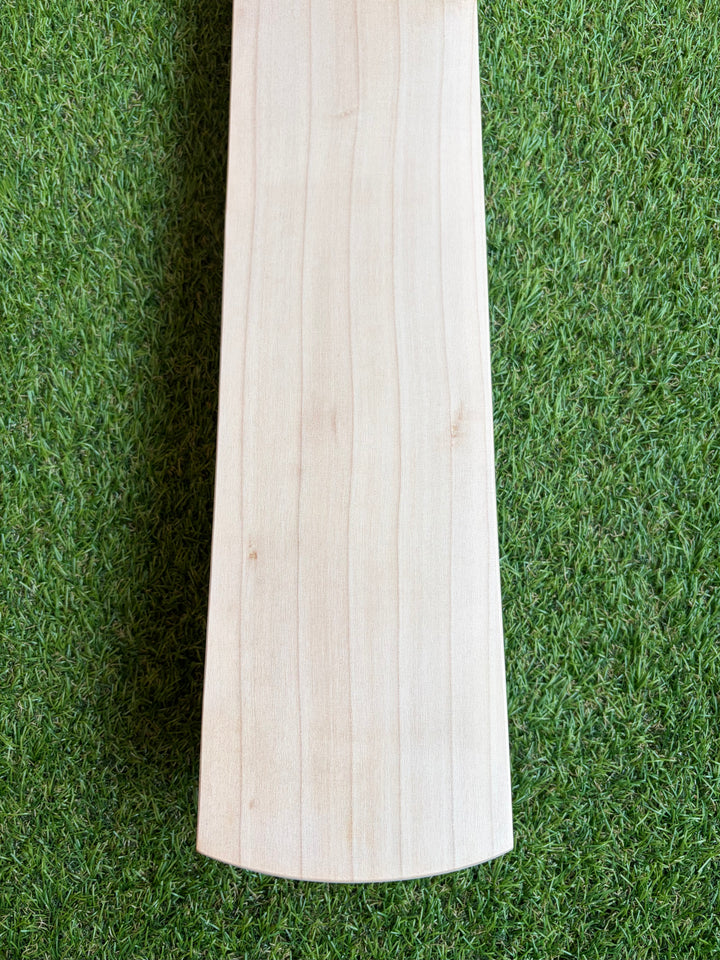 Plain Grade 2 English Willow Cricket Bat | 42mm | Long Handle