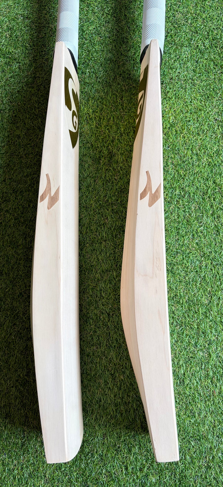 SG Sunny Gold Players Cricket Bat | 40mm Edges | Pro Shape