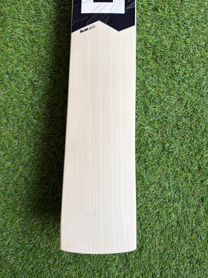 DSC Blak 400 Cricket Bat