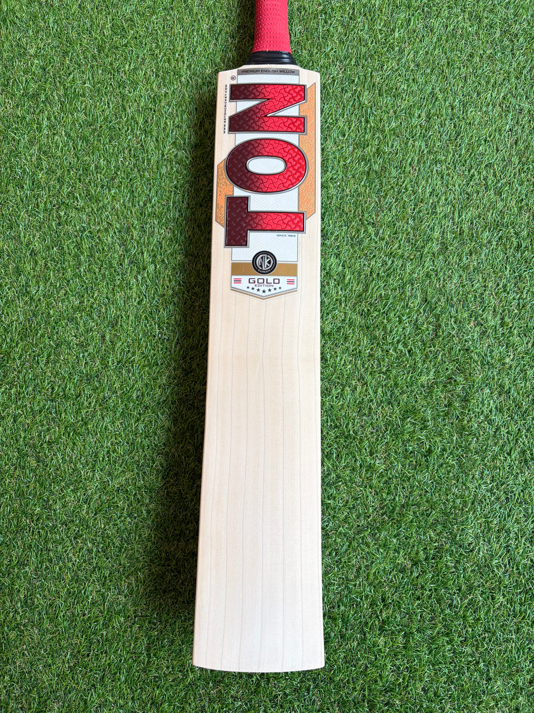 TON Gold Edition Cricket Bat | Harrow