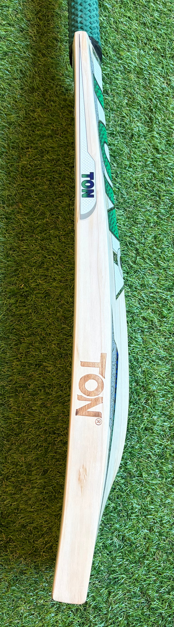 TON Power Plus Cricket Bat