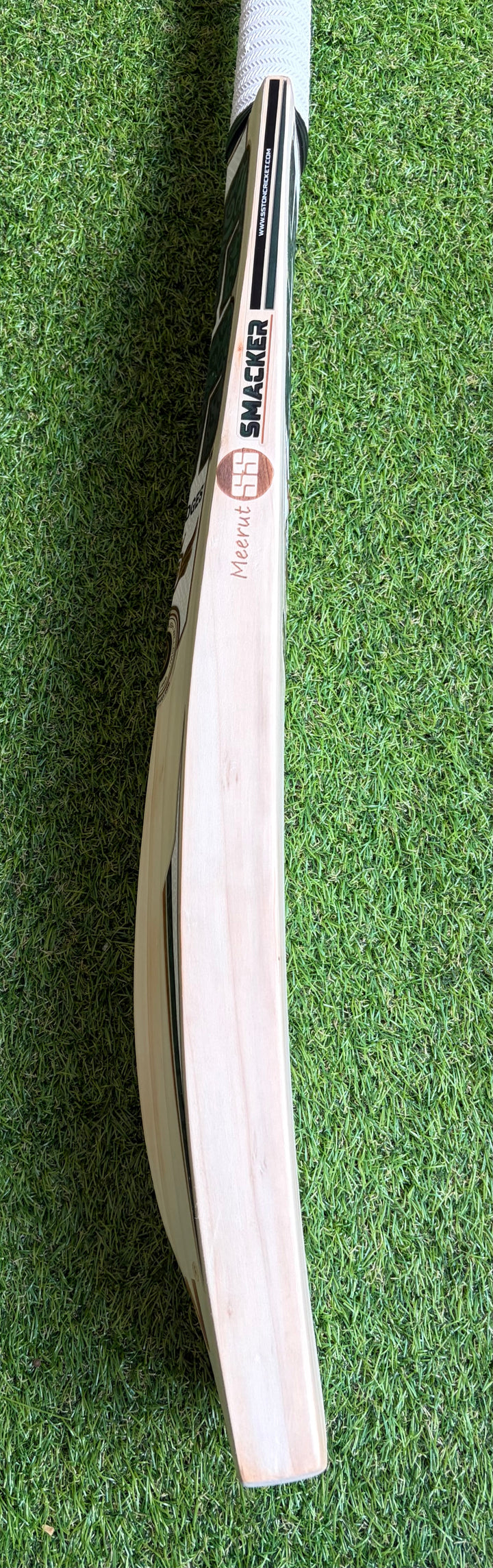 SS TON Smacker Signature Cricket Bat