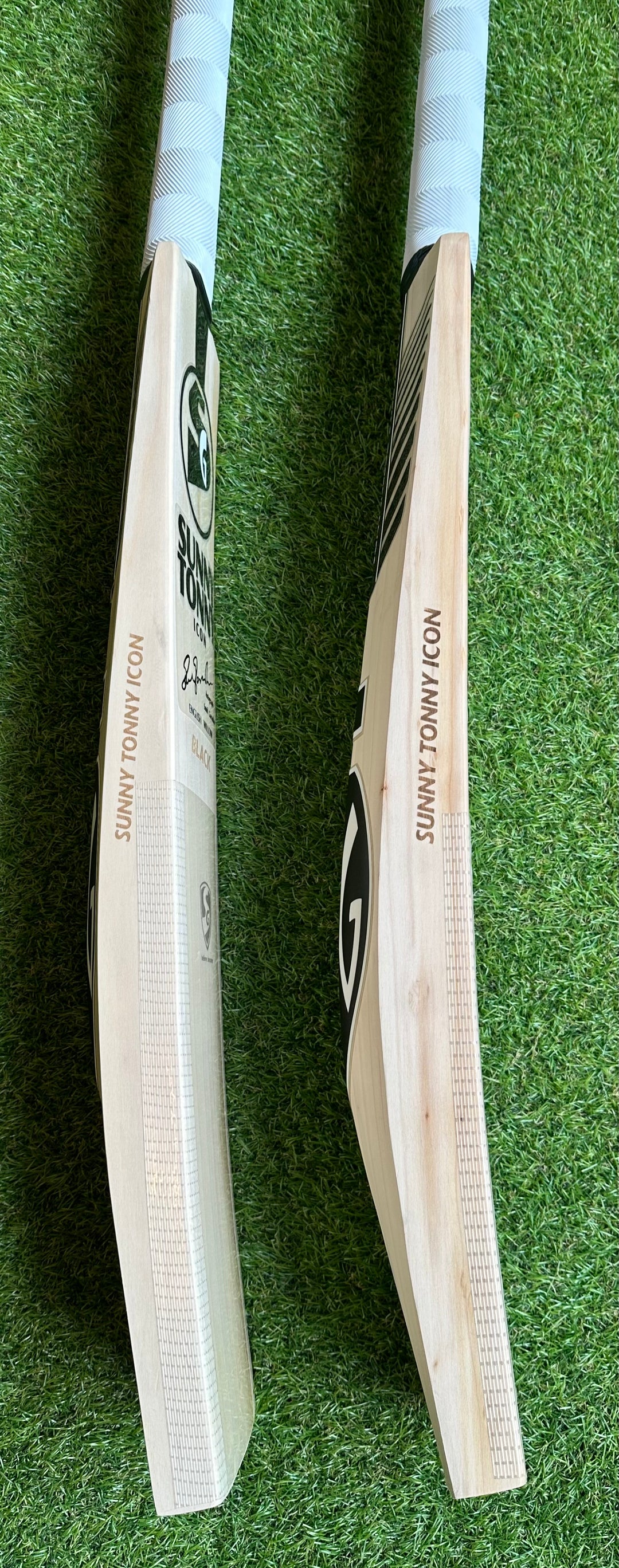 SG Sunny Tonny Black Icon Cricket Bat