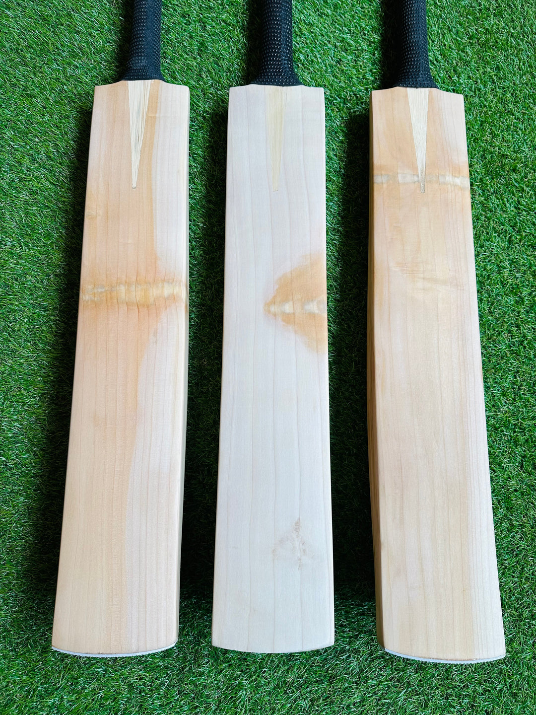 Plain Butterfly English Willow Cricket Bat