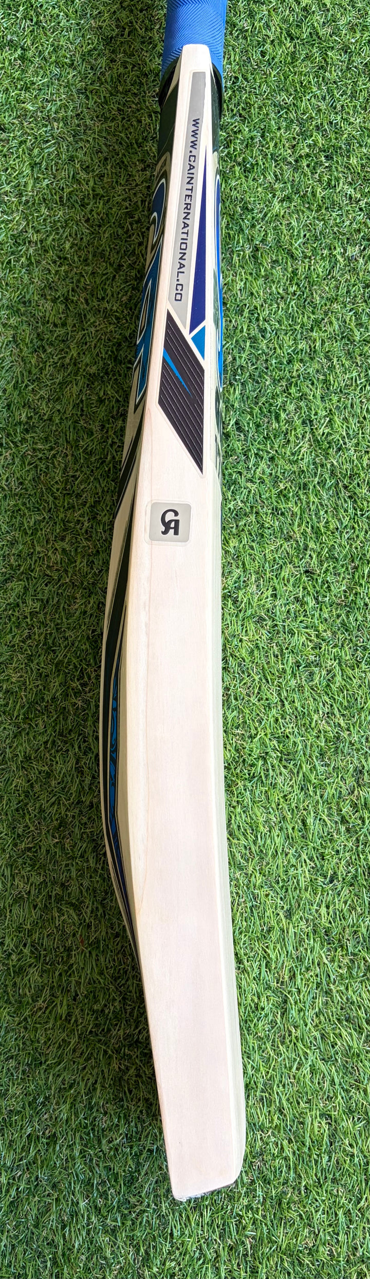 CA 17000 Gold Cricket Bat | 40mm Edges