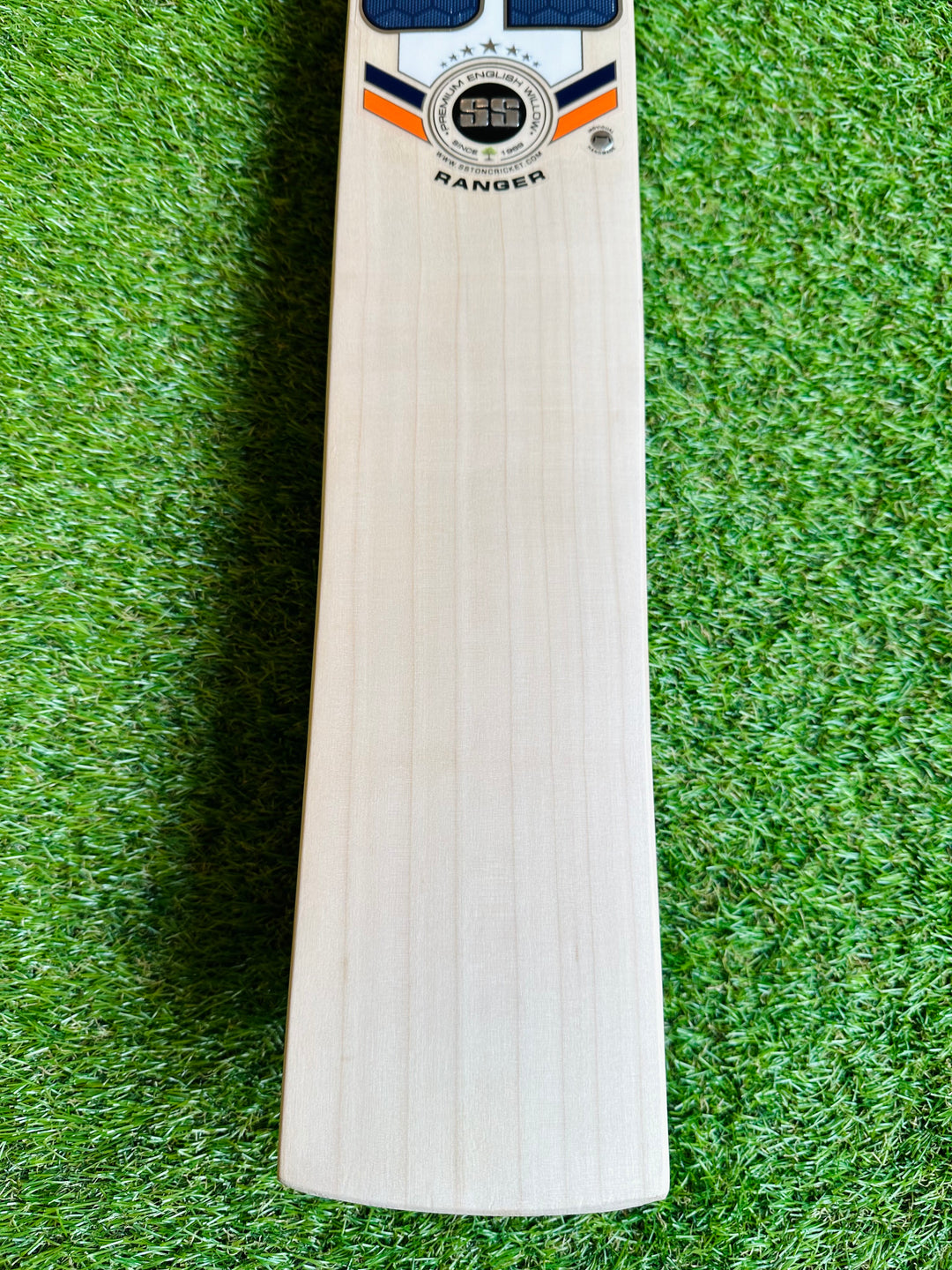 SS TON Ranger Pro Cricket Bat