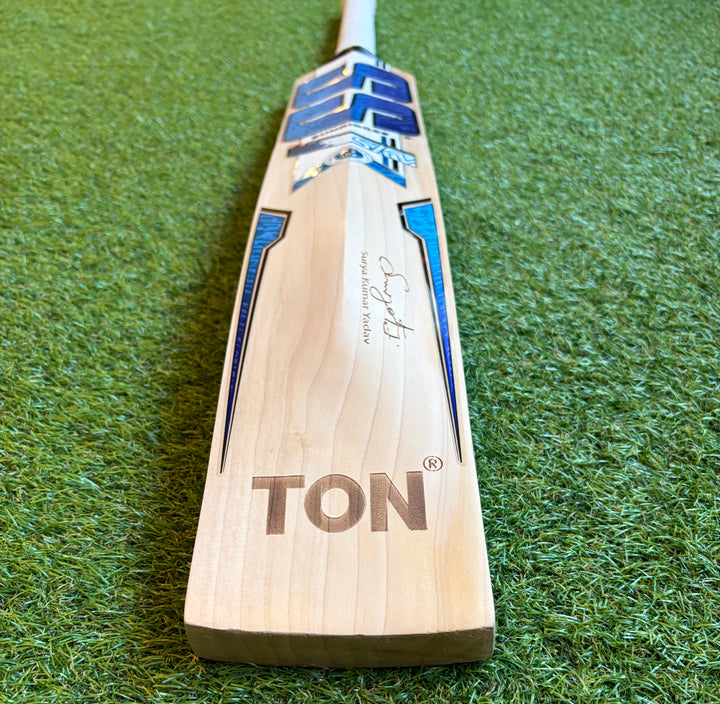 SS TON Sky Flicker Pro Cricket Bat