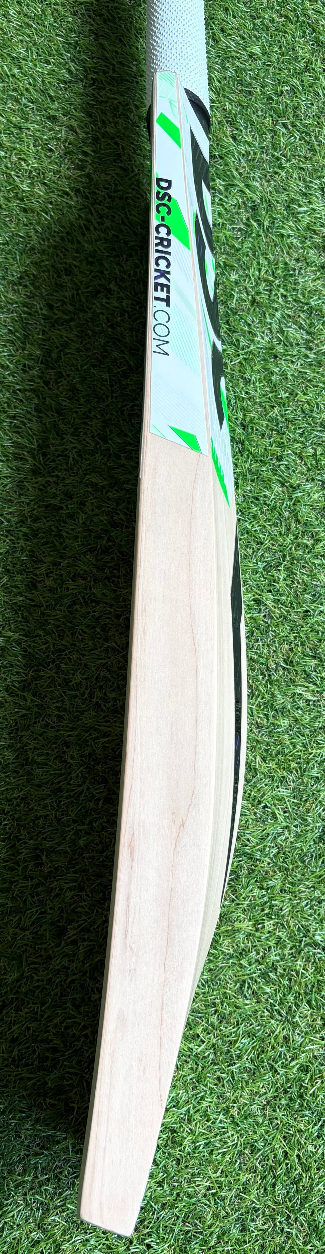 DSC Spliit Pro Cricket Bat