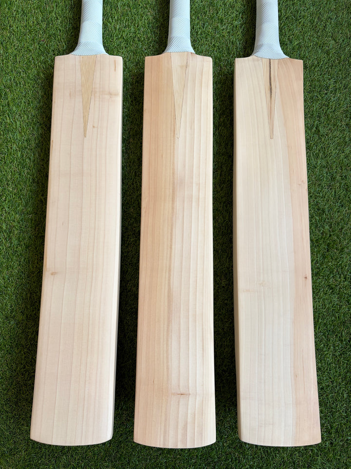 Plain Grade 1 English Willow Cricket Bat | Duckbill Profile