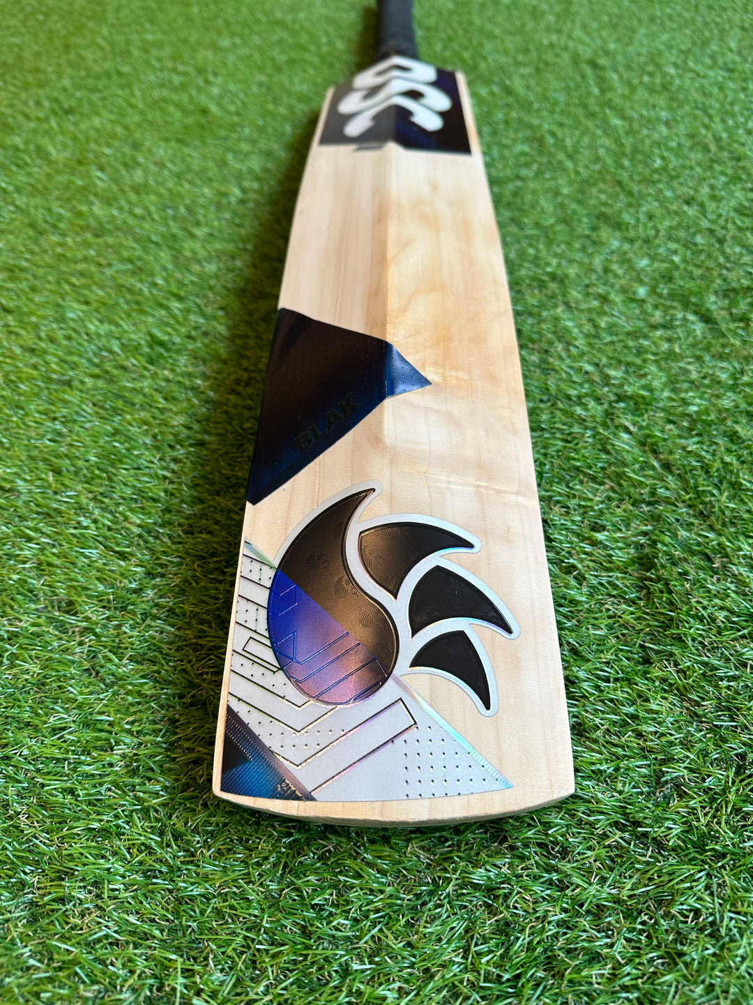DSC Blak 300 Cricket Bat