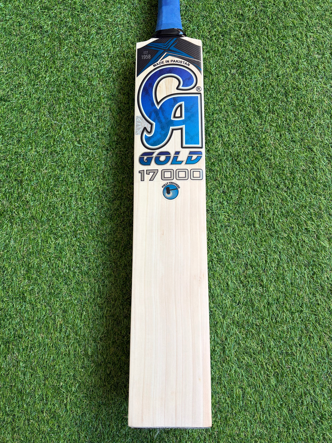 CA 17000 Gold Cricket Bat | 40mm Edges