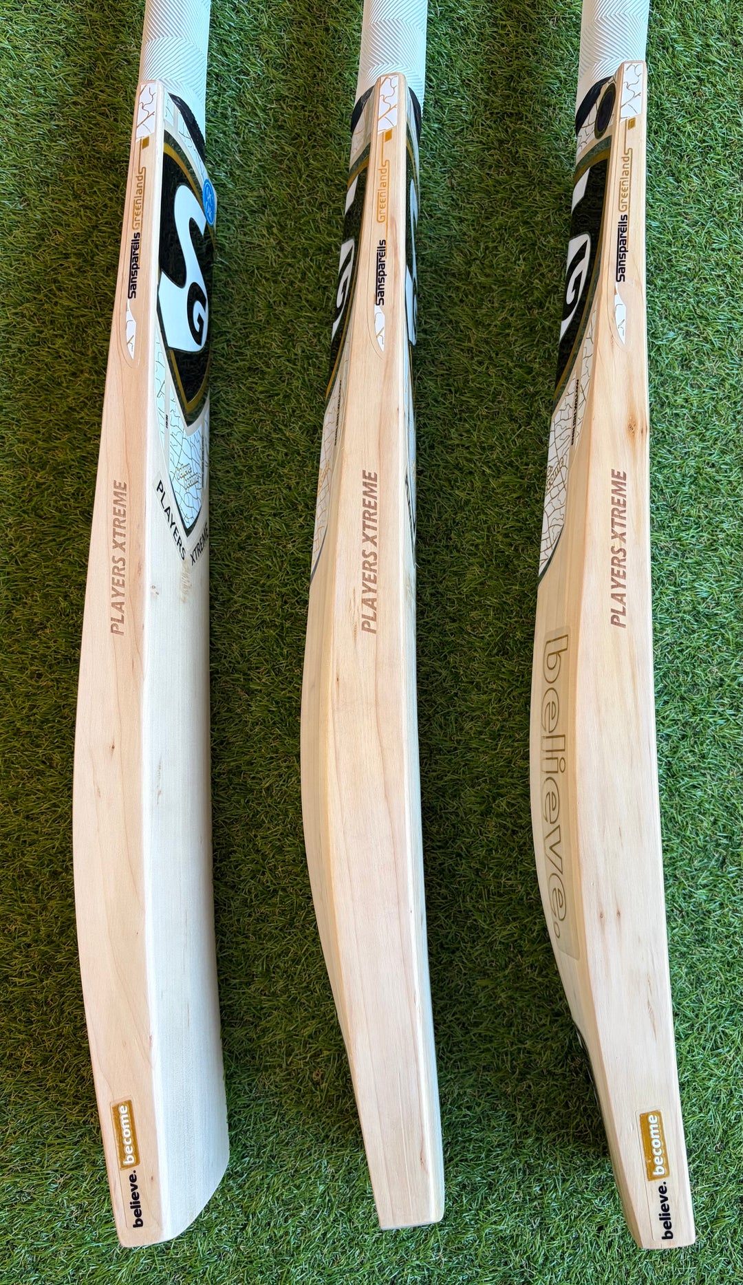 SG Players Xtreme Cricket Bat