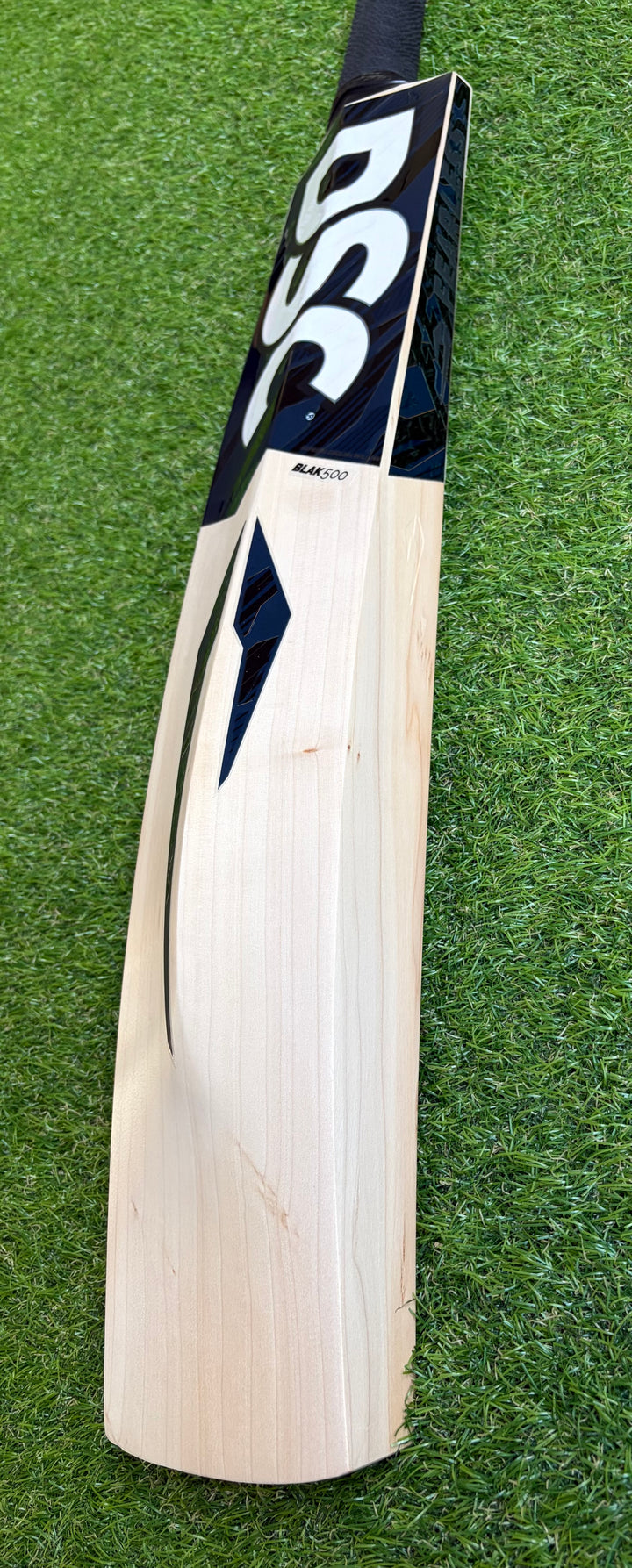 DSC Blak 500 Cricket Bat