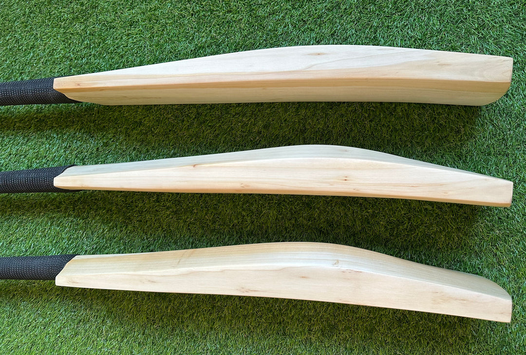 Plain Grade 1 English Willow Cricket Bat | Chris Gayle Profile | 40mm Edges