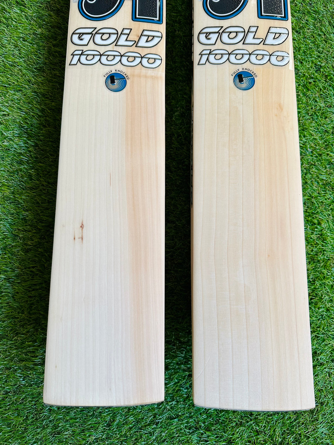 CA 10000 Gold Cricket Bat