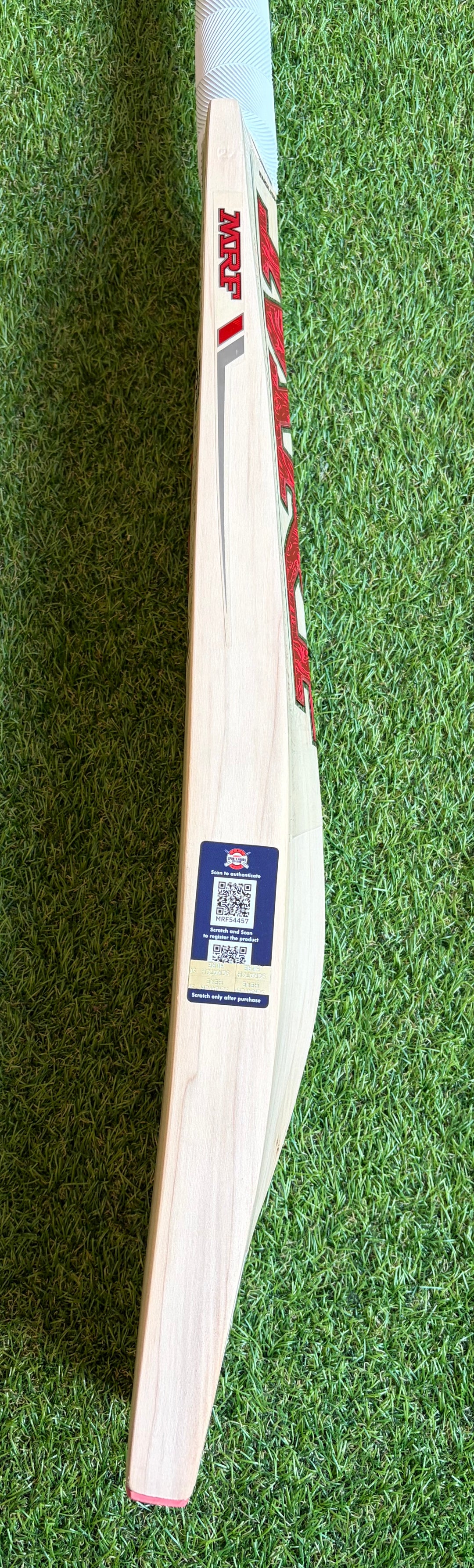 MRF Chase Master Edition Cricket Bat | 2lb 7oz