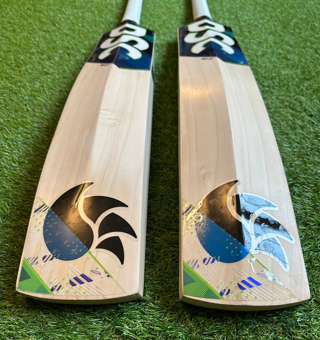 DSC Blu 330 Cricket Bat