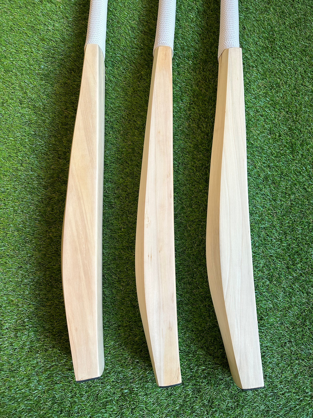 Plain Middling Bat | Ideal for Training – DKP Cricket