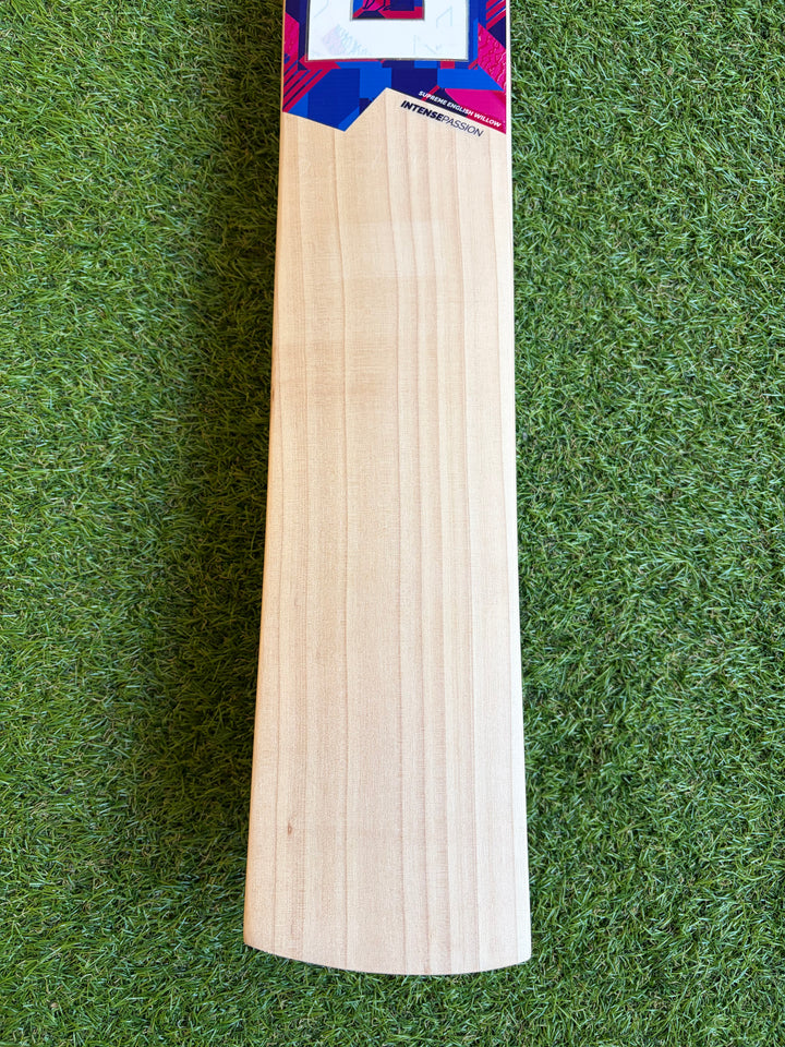 DSC Intense Passion Cricket Bat | Long Blade | 2lb 8oz