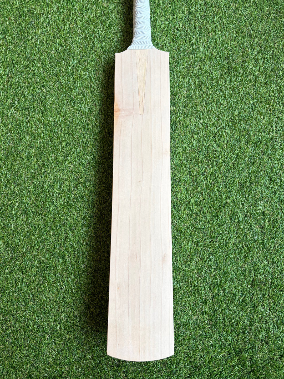 Plain Grade 2 English Willow Cricket Bat | 42mm | Long Handle
