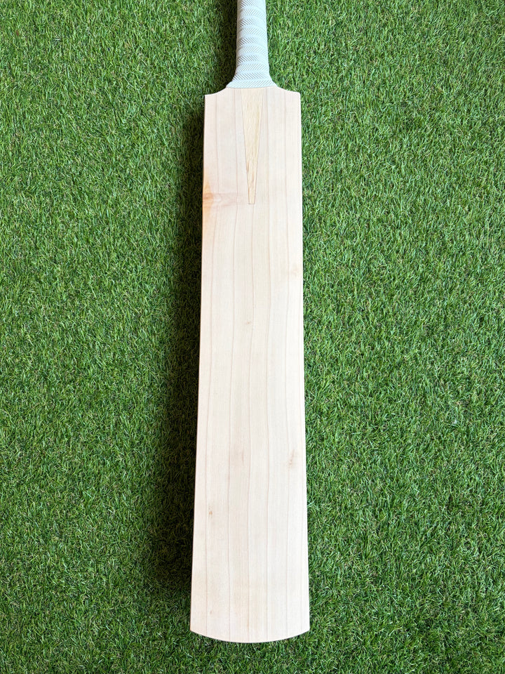 Plain Grade 2 English Willow Cricket Bat | 42mm | Long Handle