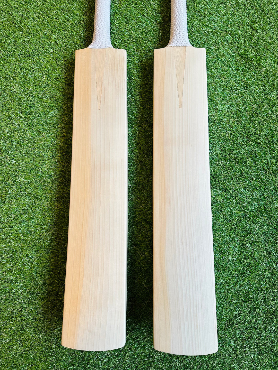 Plain Players Grade 1+ Cricket Bat | Full Profile | Light Weight