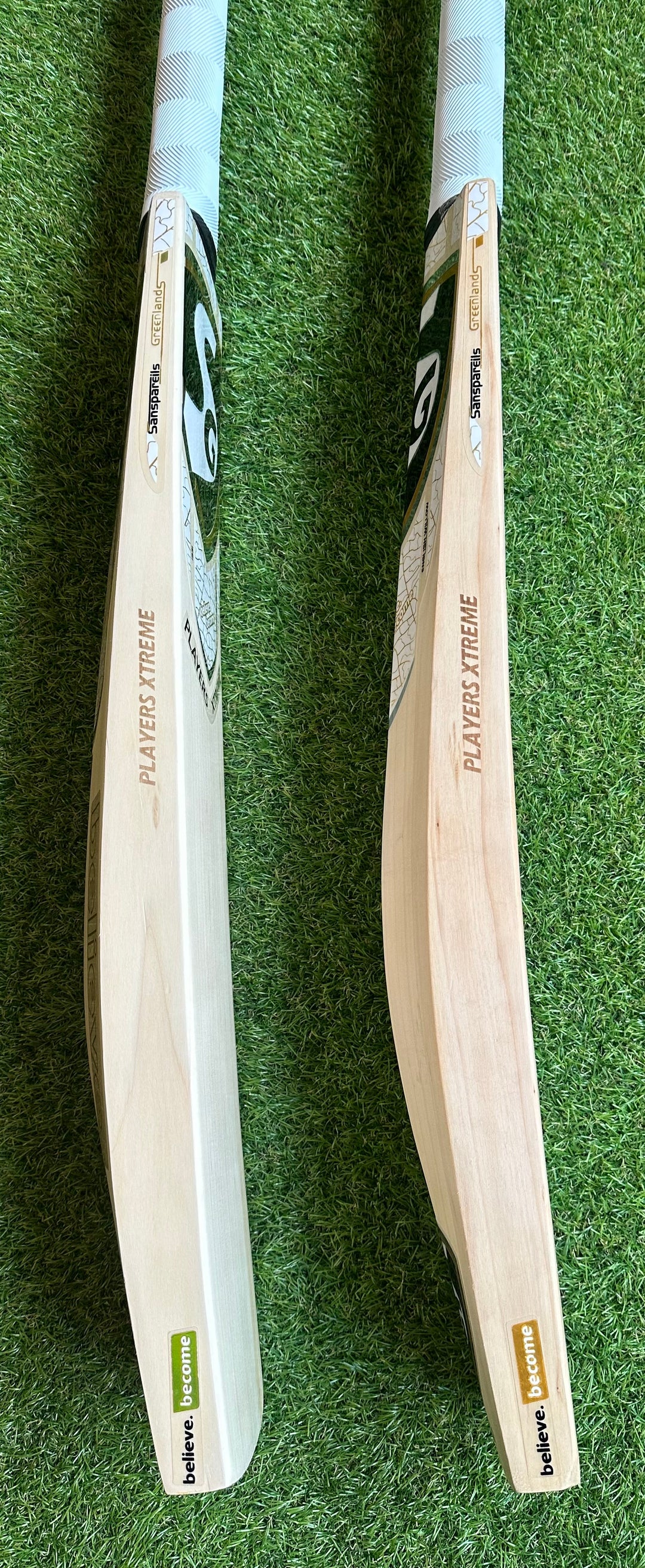 SG Players Xtreme Cricket Bat