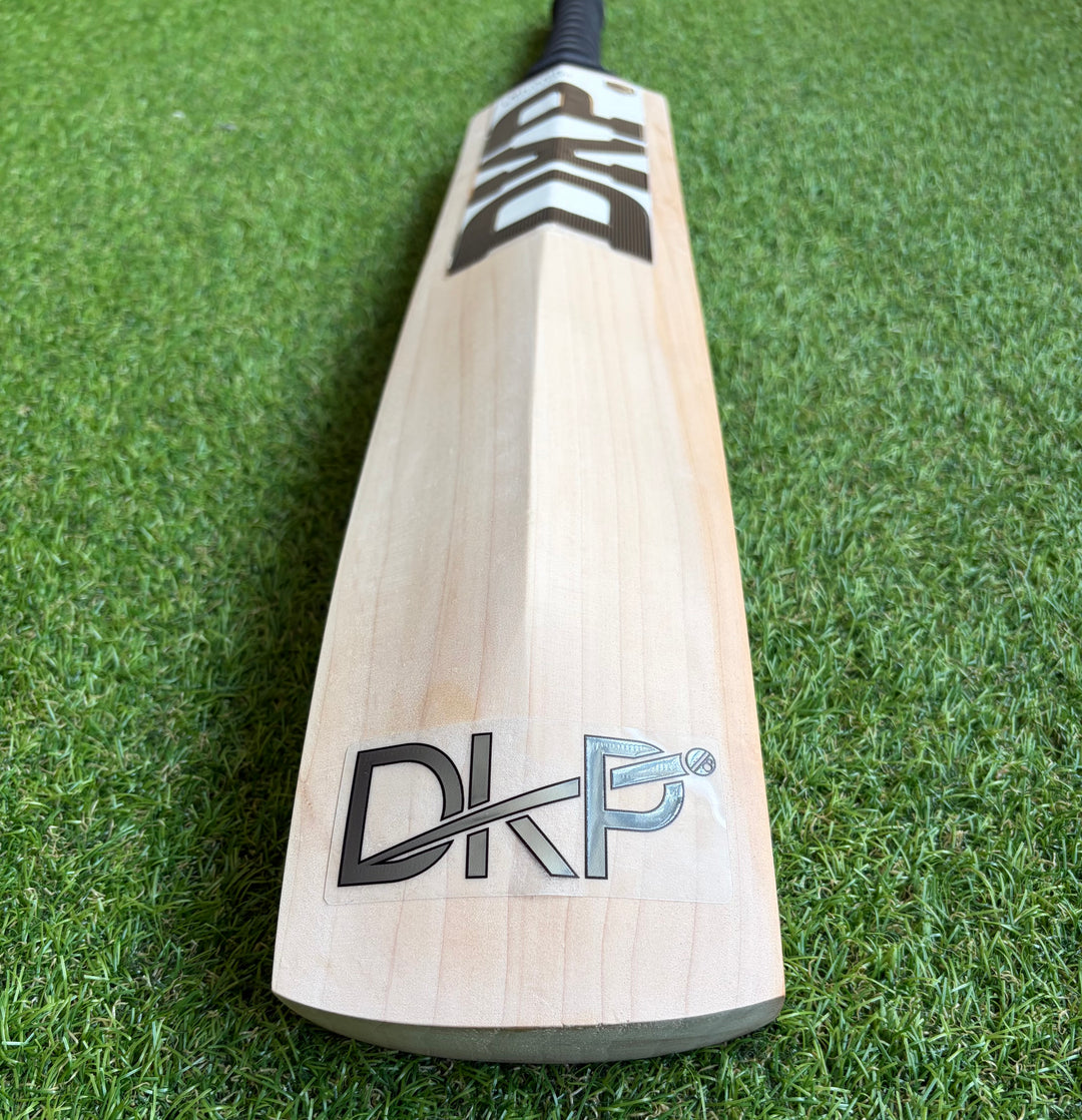 DKP Black Edition Cricket Bat | 3lb | 42mm Edges