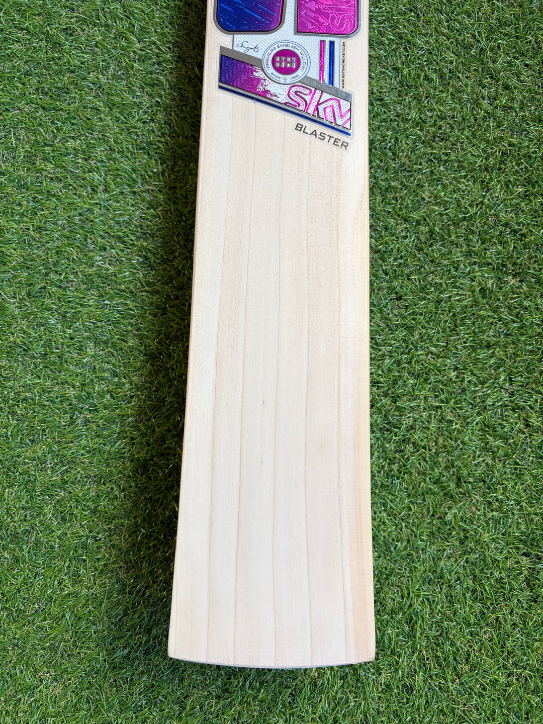 SS TON Sky Blaster Cricket Bat