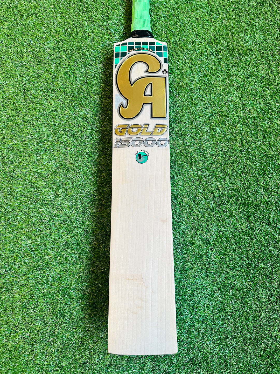 CA 15000 Gold Cricket Bat | Harrow | 14 Grains