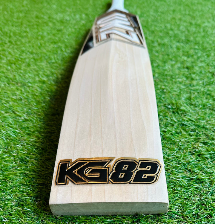 MB Malik KG 82 Pro Cricket Bat