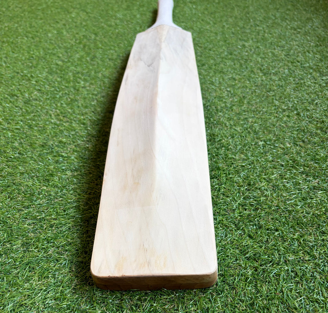 Laminate Two Piece Cricket Bat | Massive Edges | Knocked in