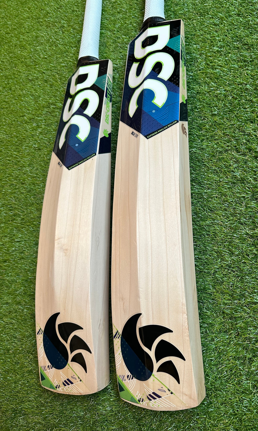 DSC Blu 330 Cricket Bat