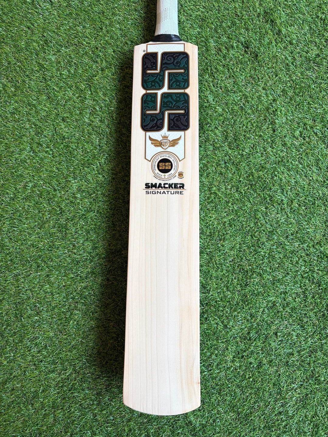 SS TON Smacker Signature Cricket Bat