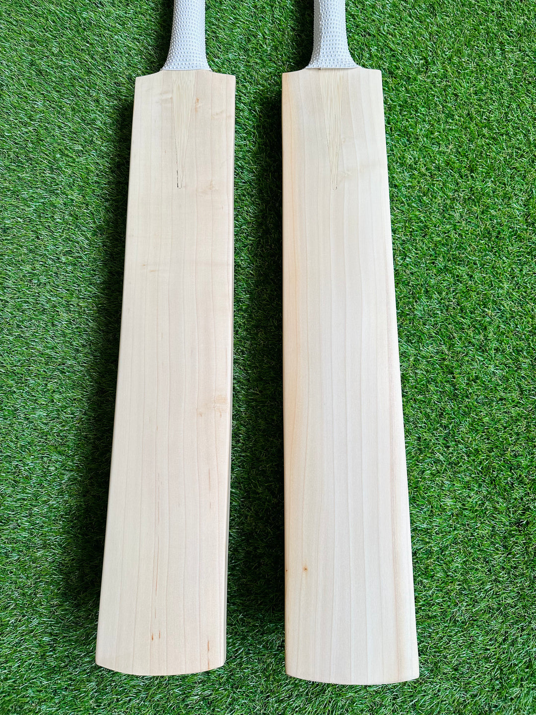 Plain Grade 1 English Willow Cricket Bats | Full Profile No Concaving 