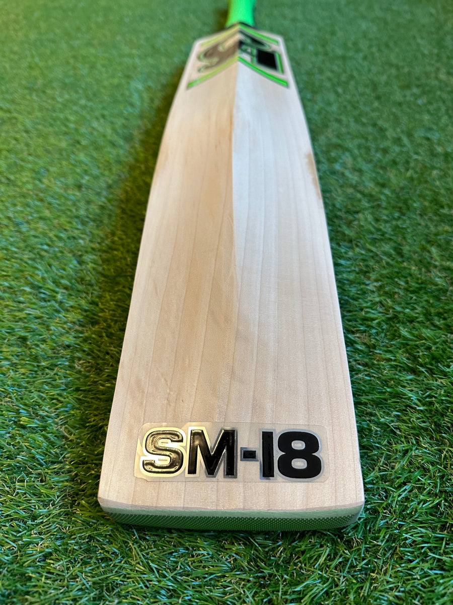 CA SM-18 5 Star Cricket Bat – DKP Cricket