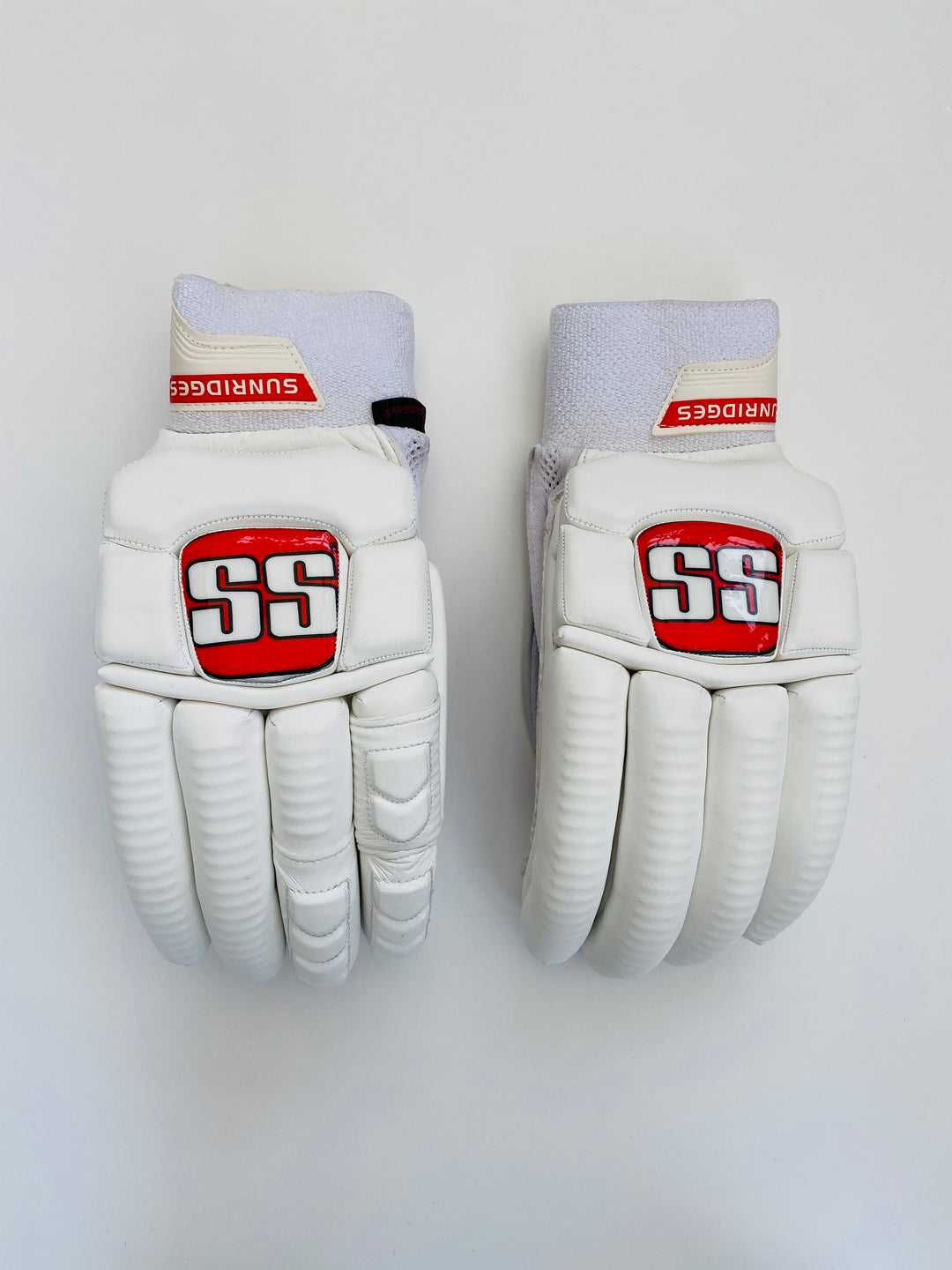 SS TON Pro Issue Cricket Batting Gloves